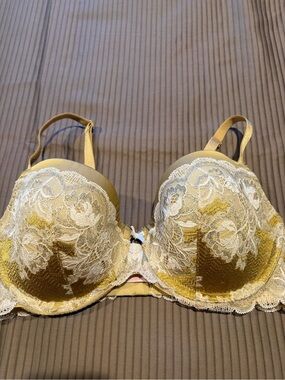 Victoria's Secret Gold and White Lace Padded Balconette Bra